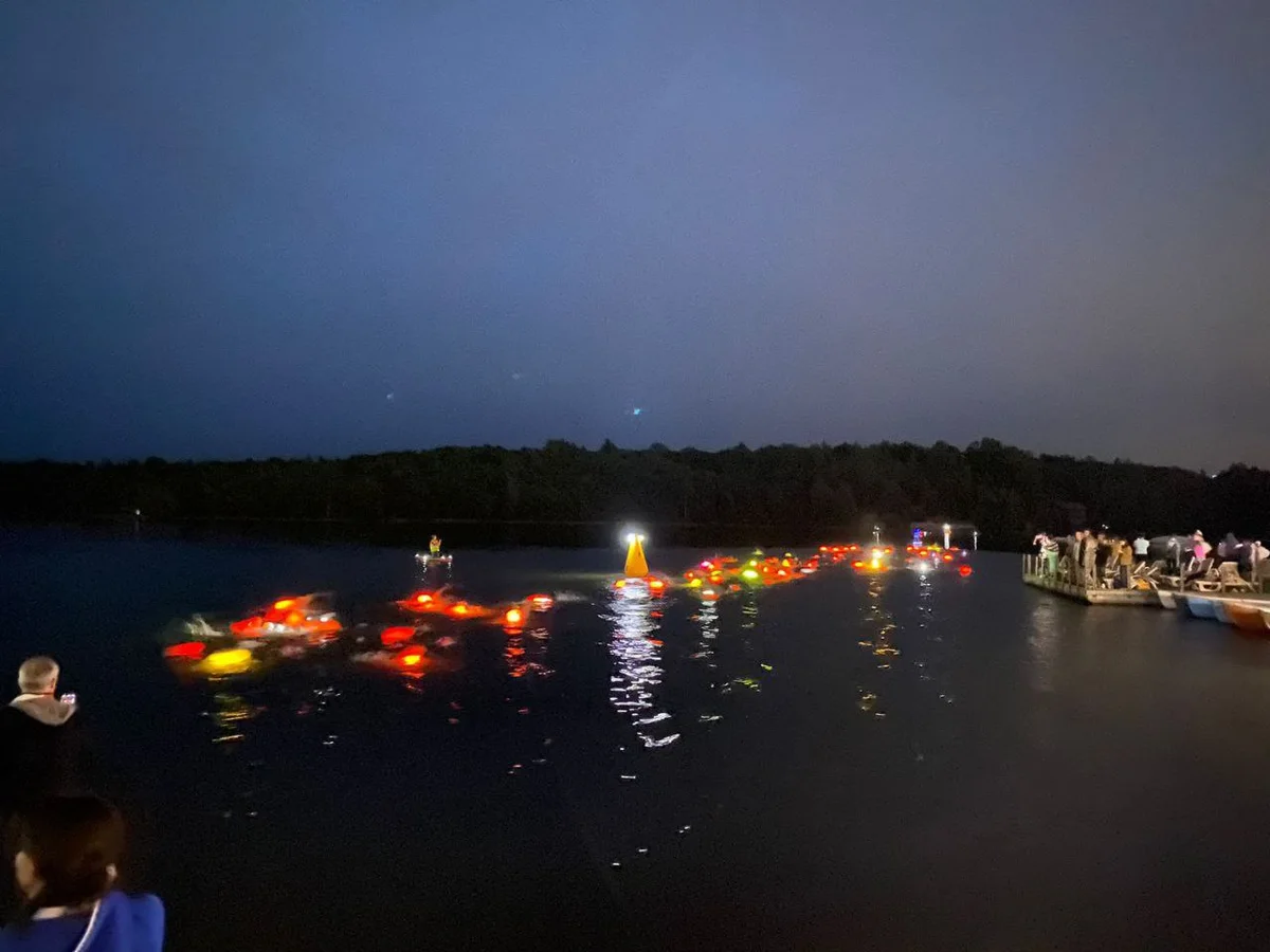 Заплыв на открытой воде во время соревнований